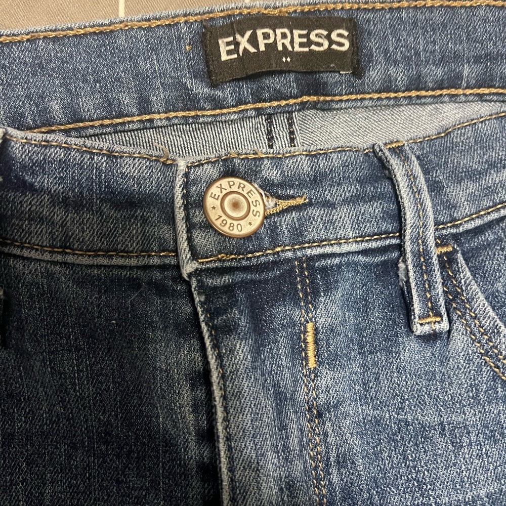 Express Mid Rise Jegging Size 2 - Picture 4 of 5